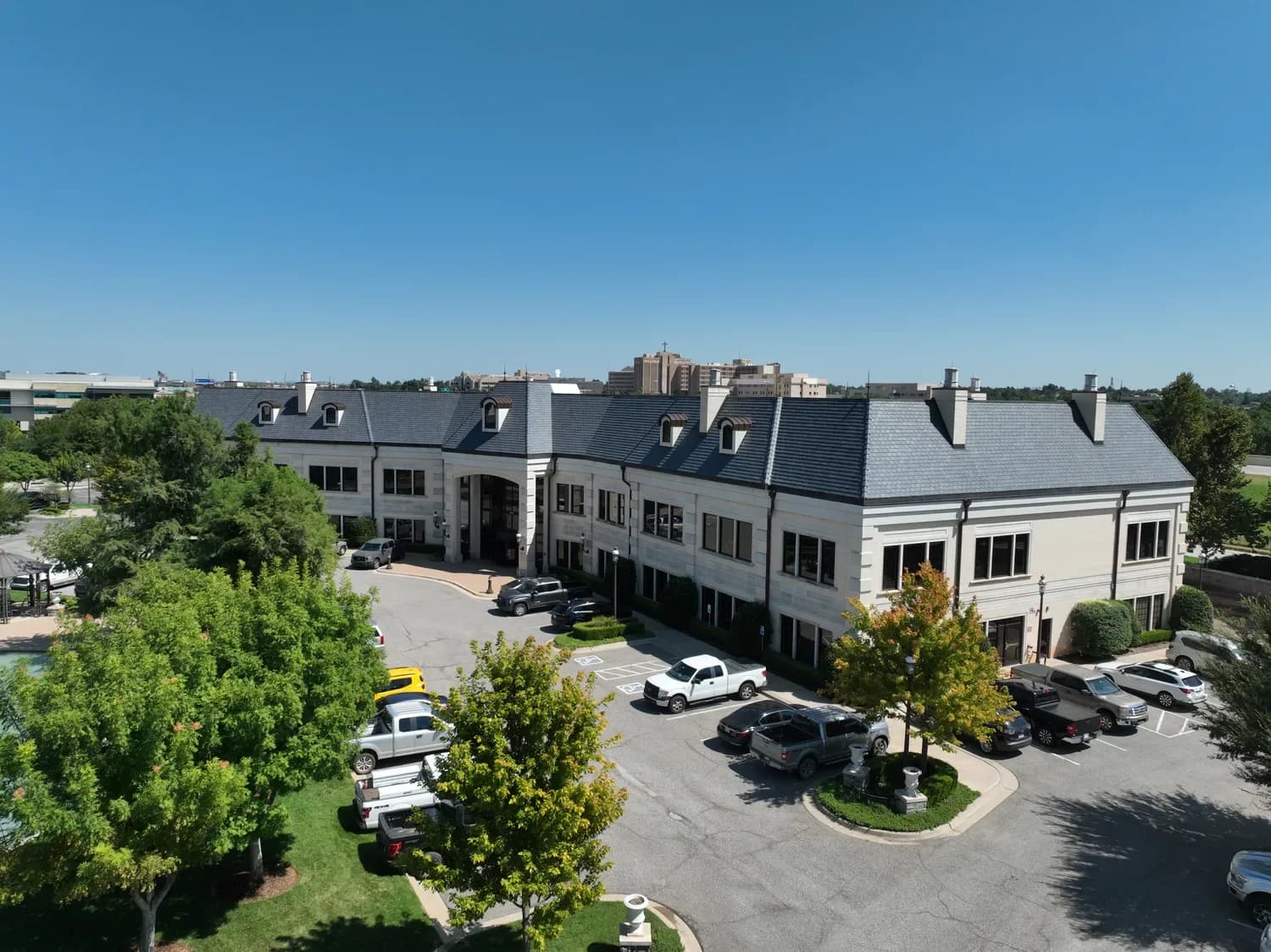 profile photo for Champion Roofing & Construction